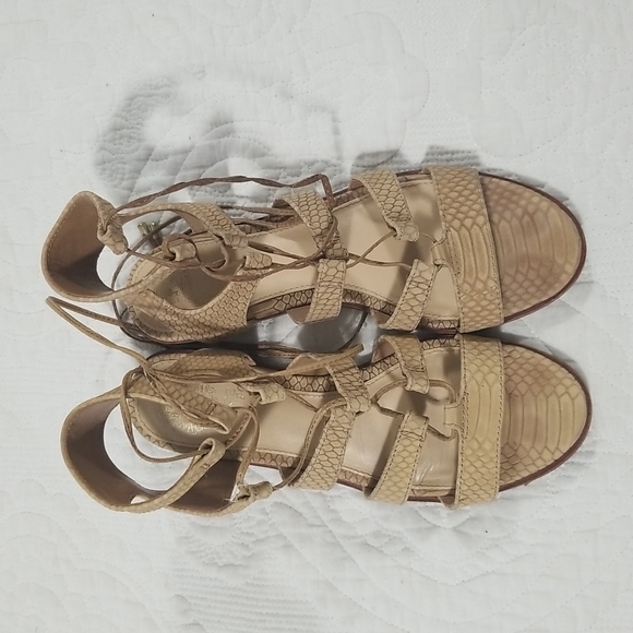 Vince Camuto sandals - Picture 7 of 8